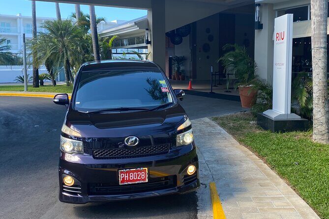 Airport Round-Trip Transfers To Negril From Sangster’s International Airport - The Exact Way to Find Your Driver at Sangster’s Airport