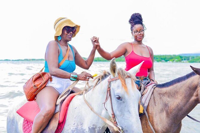 Bamboo Rafting and Horseback Riding - The double combo in Ocho Rios: how it actually feels in 1 hour 45