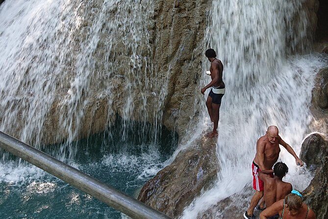 Blue Hole Admission Fee Ticket - The 1.5-hour flow: how to get your money’s worth