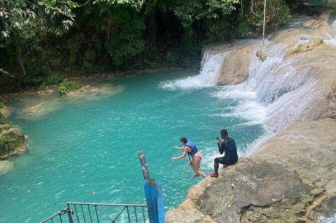 Blue Hole and Beach from Cruise ship Ports or Hotels in Ocho Rios - Group size and pacing: what it means for your day