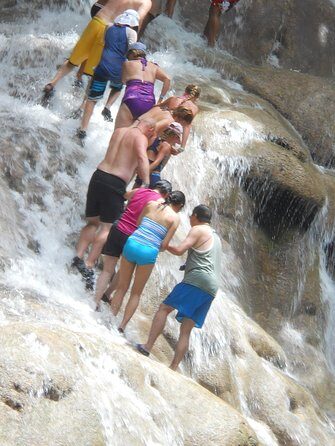 Blue Hole and Dunns River Falls from Falmouth - Scotchies and lunch timing: jerk food without extra planning
