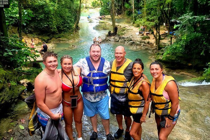 Blue Hole and Dunn's River Falls Ocho rios - The 3–4 hour schedule: how this day flows in real life