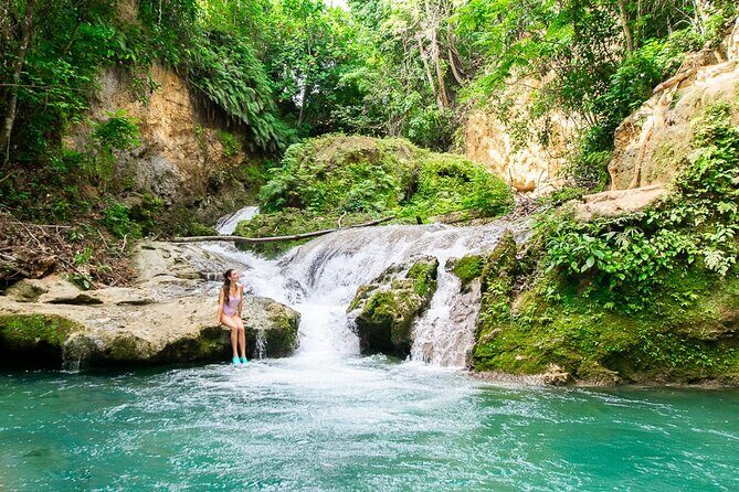 Blue Hole And Horseback riding - What the day feels like, from start to finish