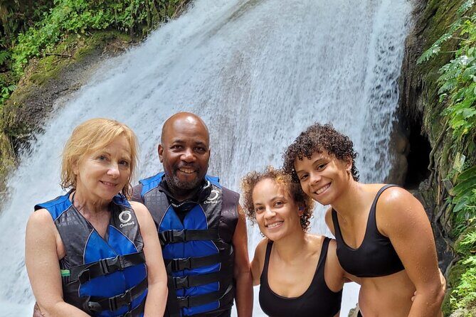Blue Hole and Shopping in Ochi Rios - Ocho Rios Town Shopping: Use the Time for What You Actually Want