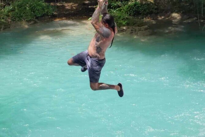 Blue Hole and Shopping in Ochi Rios - What to Pack (So You Don’t Spend Your Day Borrowing Stuff)