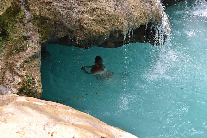 Blue Hole plus Secret Falls & Dunn's River Falls from Grand Palladium - Columbus Park, Runaway Bay, and the Ocho Rios area views