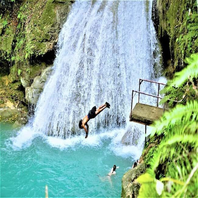 Blue Hole, Secret Falls, and Dunn's River Falls Combo Day-Tr - Blue Hole: cliff jumping and rope swinging (plus how to prep)