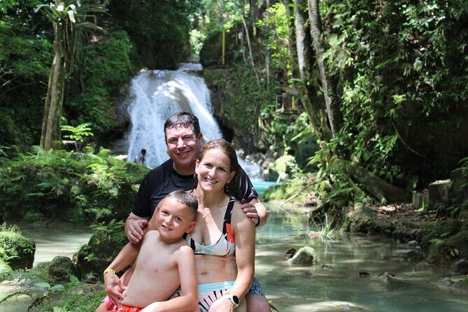Blue Hole / Secret Falls Private Tour including Entry Fee - Who This Tour Is Best For (And Who Should Rethink It)