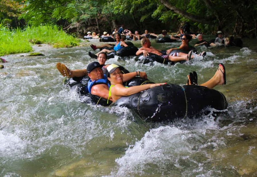 Blue Hole, Secret Falls, River Tubing and Dunn's River Falls - The Drive to Cool Blue Hole and Secret Falls