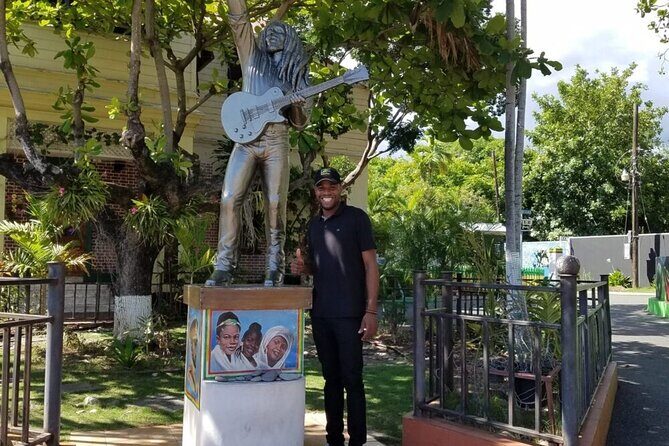 Blue Mountain Coffee, Bob Marley and Art Tour from Montego Bay - Devon House lunch: patties and ice cream in a historic mansion
