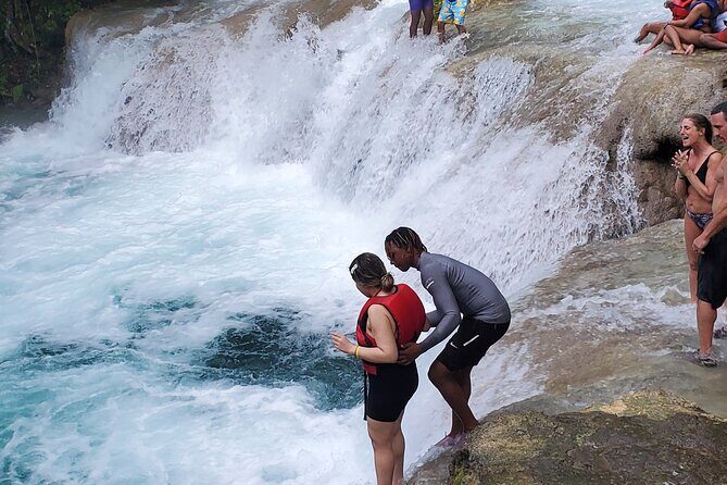 Bluehole and Bamboo Rafting from Montego Bay - Ocho Rios stop: a short local wander and fruit-market shopping