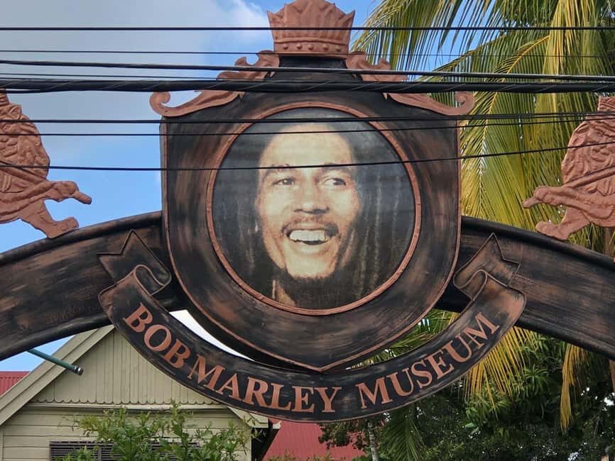 Bob marley 9 Miles & Dunns River Tour from Ocho Rios - Bob Marley Nine Mile and Dunn’s River: What makes this tour work