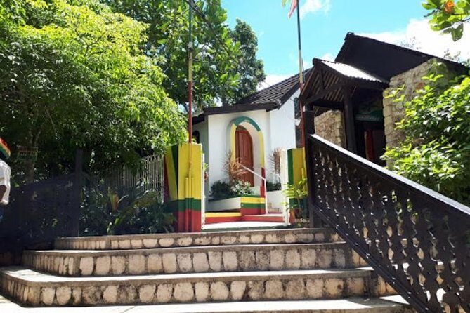 Bob Marley Birth Place Private Tour - Inside the Bob Marley Mausoleum: Childhood Home, Burial Place, and the Village Context