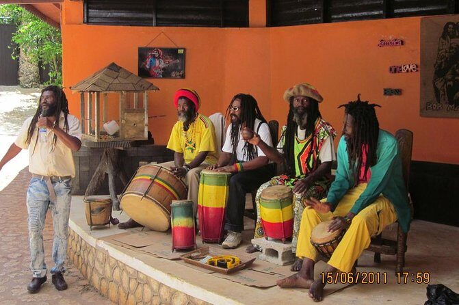 Bob Marley's Nine Mile Day-Trip with Admission & Guided Tour from Falmouth - Columbus Park in Discovery Bay: a short history break that helps you set the scene