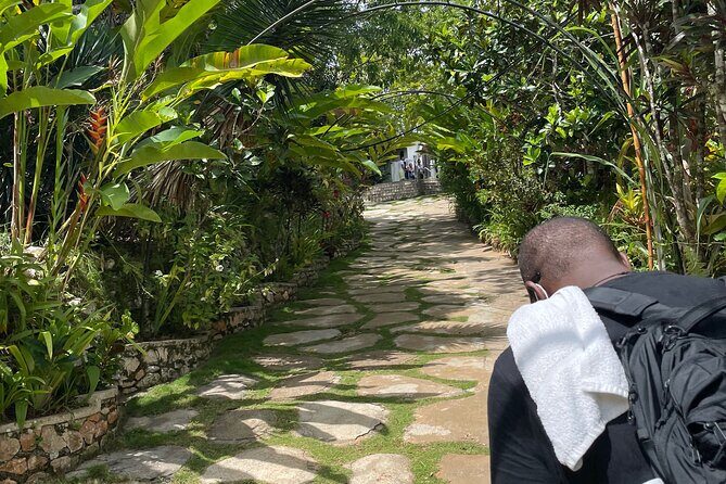Bob Marley's Nine Mile Mausoleum Tour (Complimentary Rum Punch) - Why Nine Mile Matters: Birthplace Home and the Mausoleum