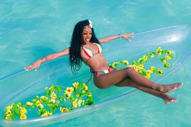 Clear Kayak Photoshoot in Ocho Rios Jamaica - The pose coaching part: where most of the value is hiding