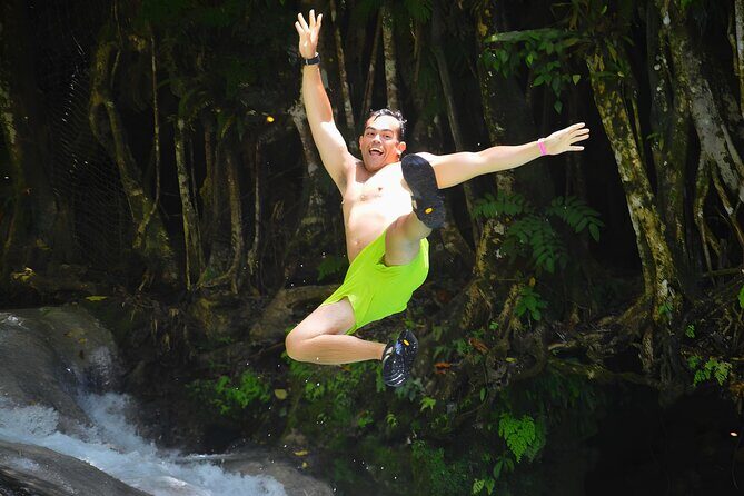 Combo Tour Dunn's River Falls and BlueTour from falmouth - Ocho Rios Time: Jerk Lunch Mood and Retail Therapy