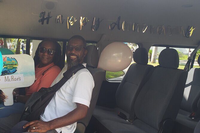 Customized MBJ Airport Transfer to Hotels in Montego Bay - The drive to Montego Bay: quick, air-conditioned, and low-stress