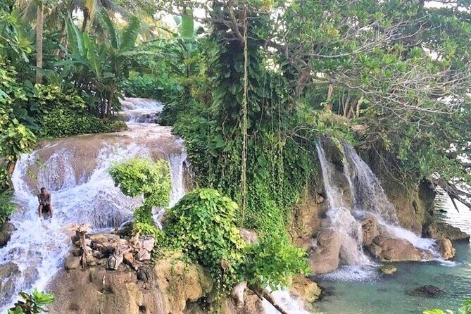 Dunn's Falls and Blue Hole Daytrip with Lunch from Montego Bay & Trelawny - Dunn’s River Falls: how the 600 ft hike works in real life