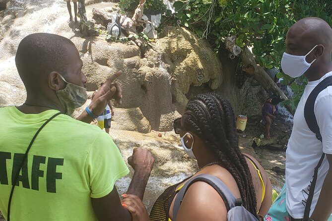 Dunn's Falls and Blue Hole Daytrip with Lunch from Montego Bay & Trelawny - What to bring: swimwear plus water-smart basics