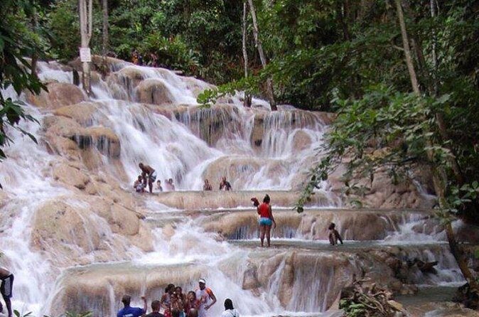 Dunn's River Falls and Blue Hole Private Tour from Ocho Rios - Price and Value: The Real Cost After Entrance Fees