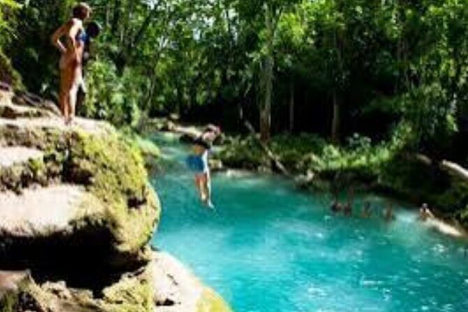 Dunn's River Falls and Blue Hole Secret Falls Combo Daytrip - Shoes, Weather, and Staying Comfortable for 7 Hours
