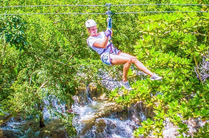 Dunn's River Falls and Park Tour with Zip Line from Montego Bay - Your Timing: What 3 Hours Feels Like on the Ground