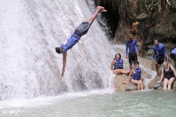 Dunn’s River Falls & Blue Hole Tour with Lunch - Key things to know before you go