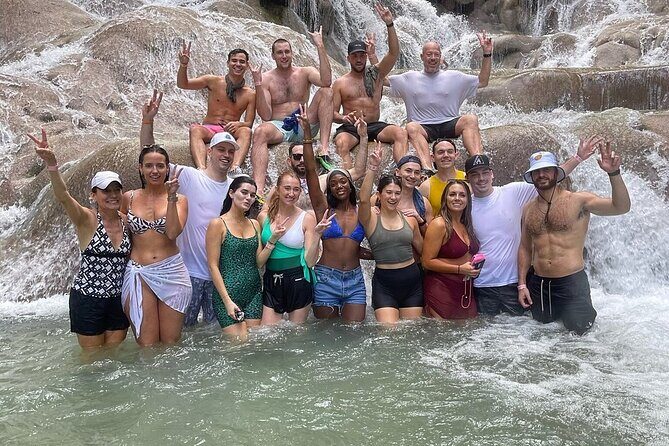 Dunn's River Falls Climb and Beach Include Entry Fee (ᵔᵕᵔ) - Dunn’s River Falls: A 600-Foot Climb With a Guide