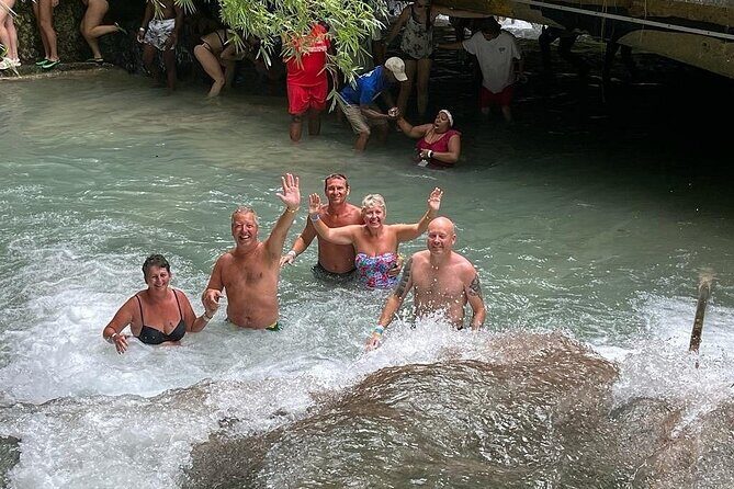 Dunn's River Falls Climb and Beach Include Entry Fee (ᵔᵕᵔ) - Should You Book This Private Dunn’s River Falls and Beach Tour?