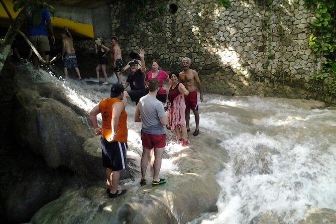 Dunn's River Falls excursion from Montego Bay - The timing that shapes your whole experience