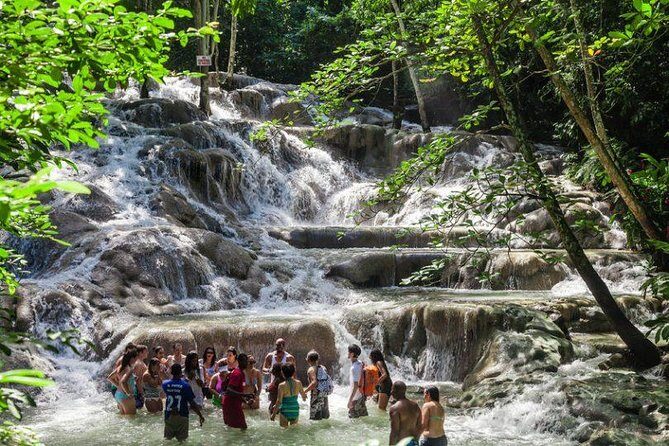 Dunn's River, River Tubing and Lunch Combo - The jerk lunch: fueled, local, and timed right