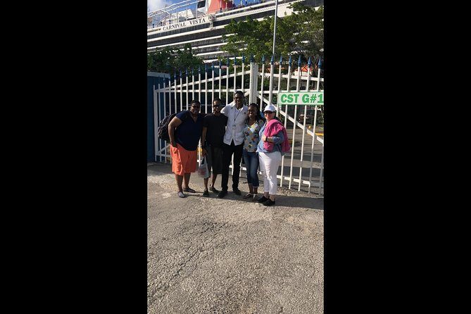 Explore Montego Bay Jamaica Tour to Dunns River Falls - Montego Bay to Ocho Rios: the comfort factor that makes the day work