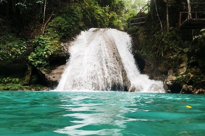 "Explore Scenic Tropical Waterfalls at Blue Hole" - How the 1-Hour Admission Slot Affects Your Day Plan