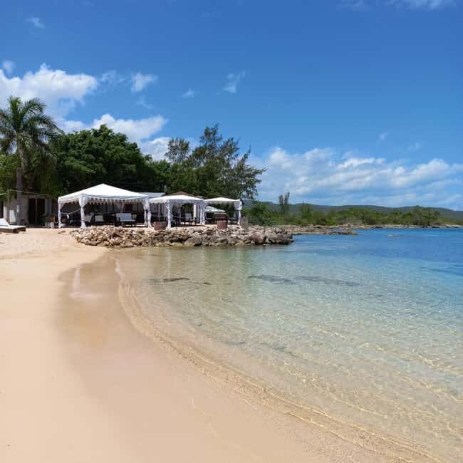 Falmouth: Bamboo Beach Club & Dunn's River Falls - Dunn’s River Falls: The Hands-Linked Limestone Climb
