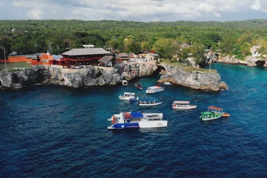 From Montego Bay: Negril Beach and Rick's Café Day Trip - The Big Negril Magic: Sand Time and Sunset Views