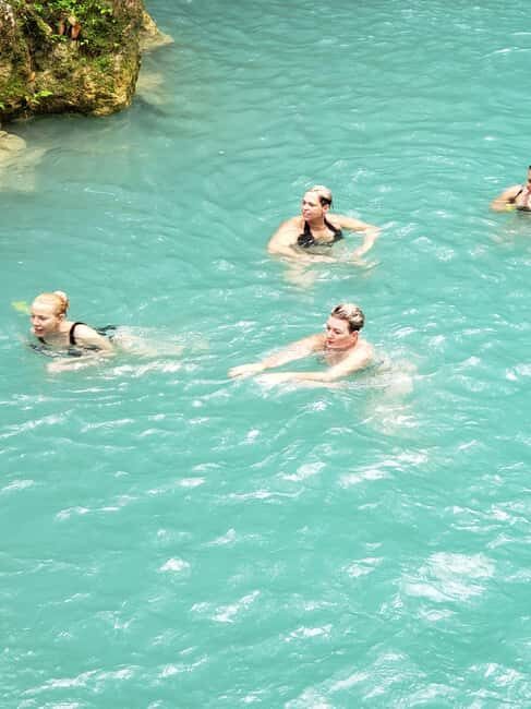 From Ocho Rios: Blue Hole Secret Waterfall & Highlight Tour - Taste of Jamaican Fruits: the small stop that adds real flavor