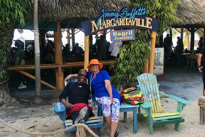 Full Beach Day Negril Beach & Rick Cafe - Private group + pickup: what it changes in your day