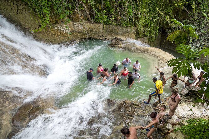 Full Day Dunn's River and Nine Miles with Lunch - FAQ