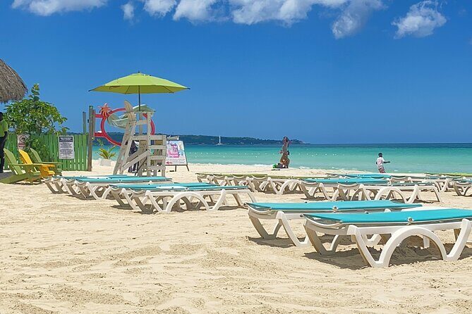 Full Day Tour of Negril Beach: Margaritaville & Rick's Cafe Live - Montego Bay to Negril: the road trip that sets the mood