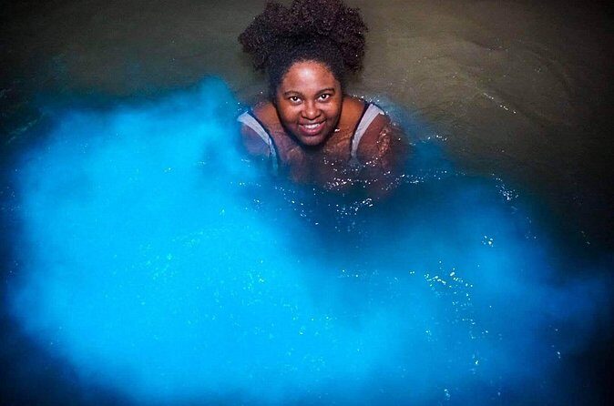 Glistening Waters Luminous Lagoon Tour from Montego Bay - Live entertainment, bar time, and local food choices