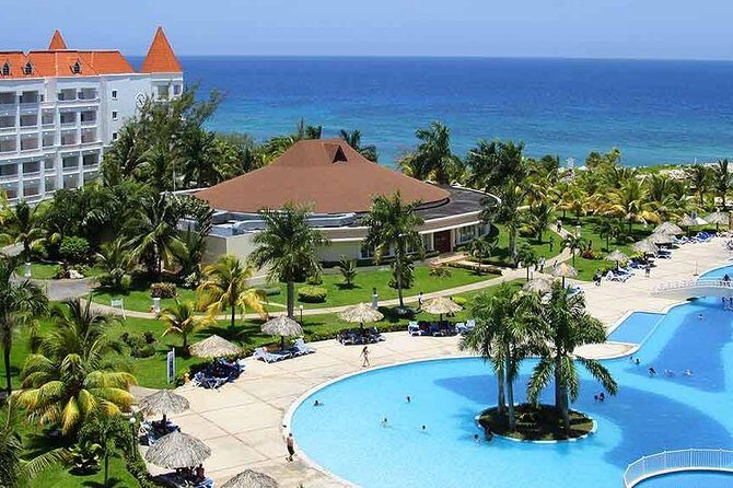 Grand Bahia Principe Hotel Airport Transfer - Key points at a glance