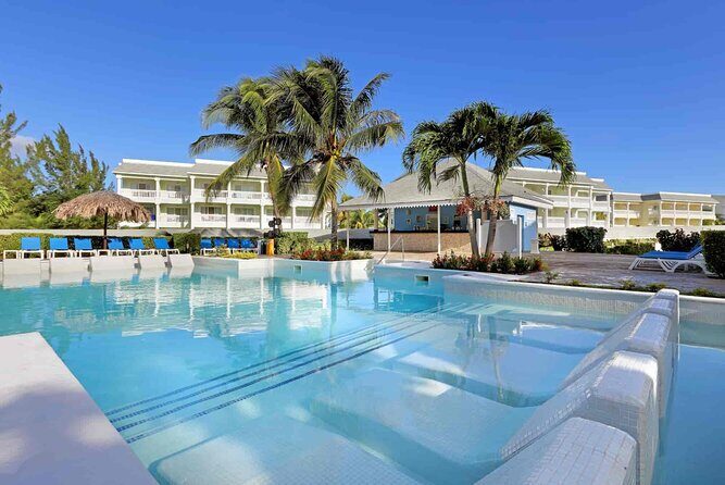 Grand Palladium and Lady Hamilton Private Airport Transfer - Why a private airport transfer matters at MBJ