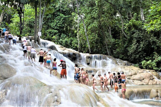 Green Grotto Caves and Dunn's River Falls Guided Tour with Admission - The Scenic Drive: Columbus Park, Runaway Bay, and Jamaica’s Great House Stops