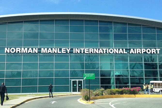 Group Private Kingston Airport Transfers (4 - 9 Persons) - Meeting Your Driver at Norman Manley: The Part That Should Be Effortless
