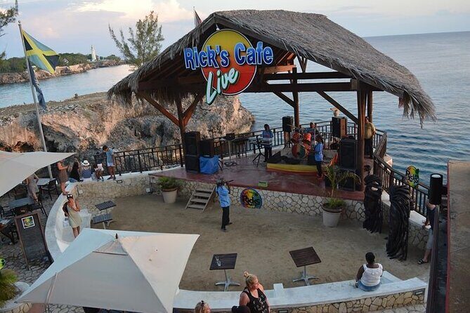 Half-Day Private Guided Ricks Café & Negril Seven Mile Beach Tour - Should You Book This Half-Day Private Ricks Cafe and Negril Beach Tour?