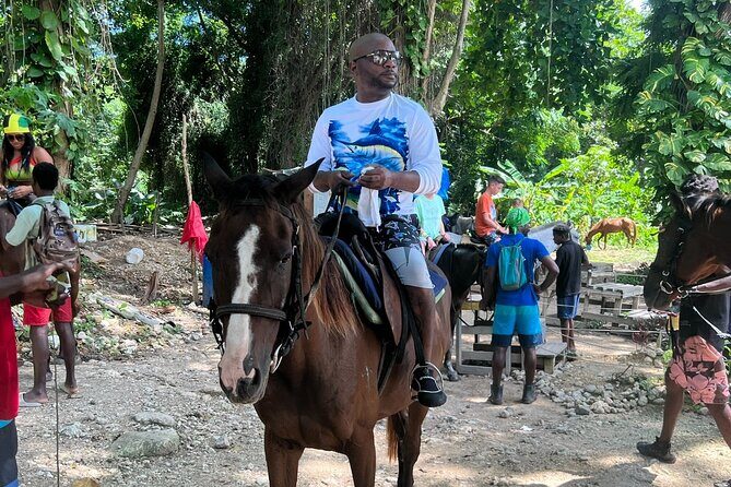 Horseback Riding Adventure in Jamaica - The ocean entry: where the magic moment happens