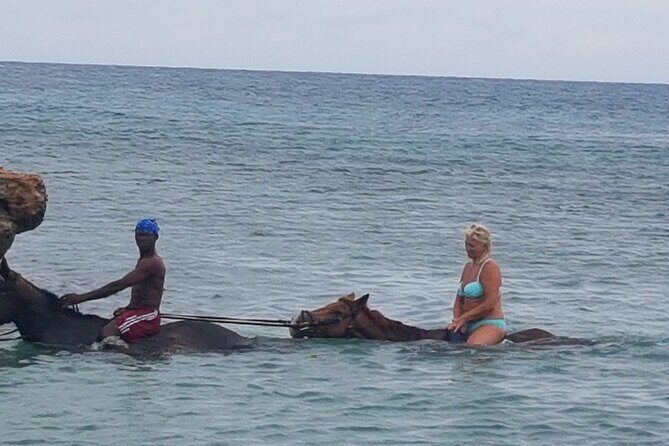 Horseback Riding Dunn's River Falls Adventure from Montego Bay - Small Group Size and Guide Support: Kevin, Mr. Trevor, and the Value of Attention