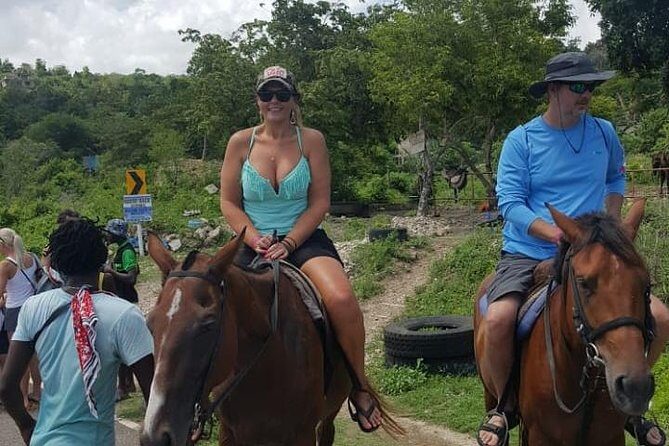 Horseback Riding from Montego Bay - The Beach Stroll and Then the Water: The Main Event