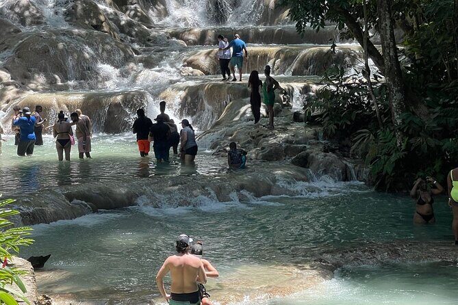 Horseback Riding/Swimming and Dunn's River from Ocho Rios - Pickup and meeting points: how to avoid the “cruise port confusion”